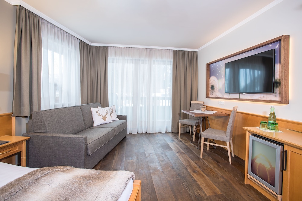 Suite, Lake View photo 3