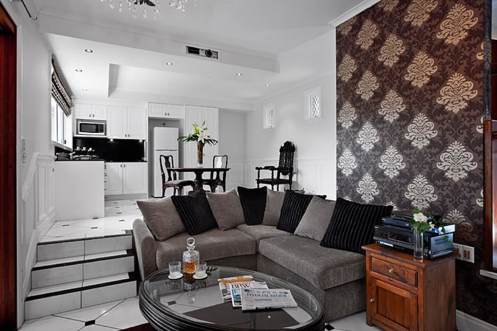 The Castle on Tamborine 3 Night Stay photo 2