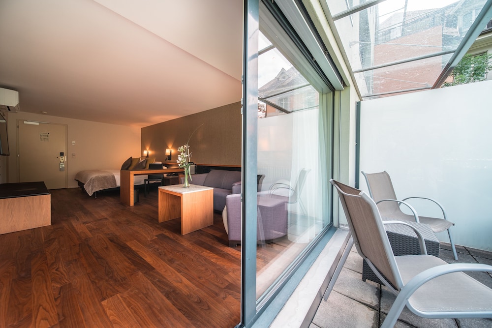 Modern, air-conditioned Deluxe room with balcony