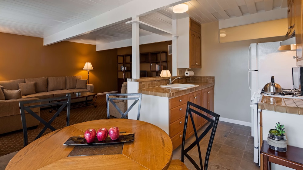 Standard Apartment, Multiple Beds, Non Smoking, Kitchen (Living Room, Full Kitchen) - Photo 5