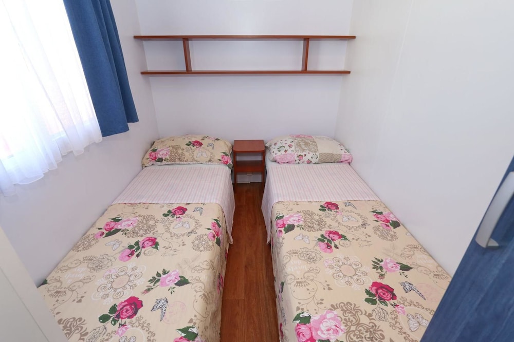 Mobile Home (3) photo 1