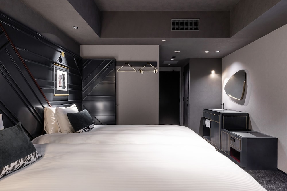 Superior Twin Room, 2 Twin Beds (with Washing Machine) - Photo 5