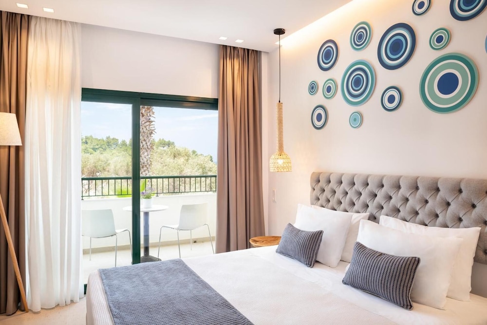Superior Double Room, Sea View - Photo 4