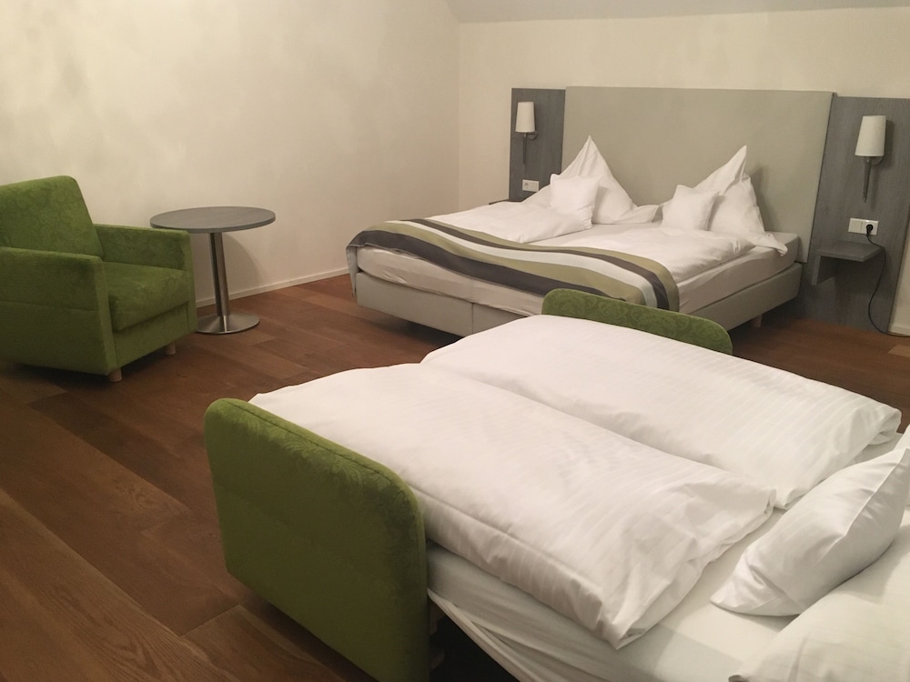 Grand Apartment, Multiple Beds, Shared Bathroom, City View (Own Terrace ) photo 3