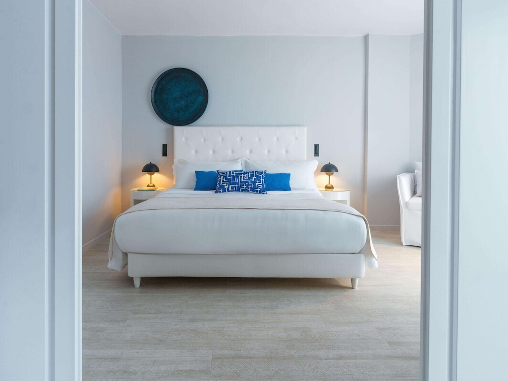 Ivory Suite - Photo 9