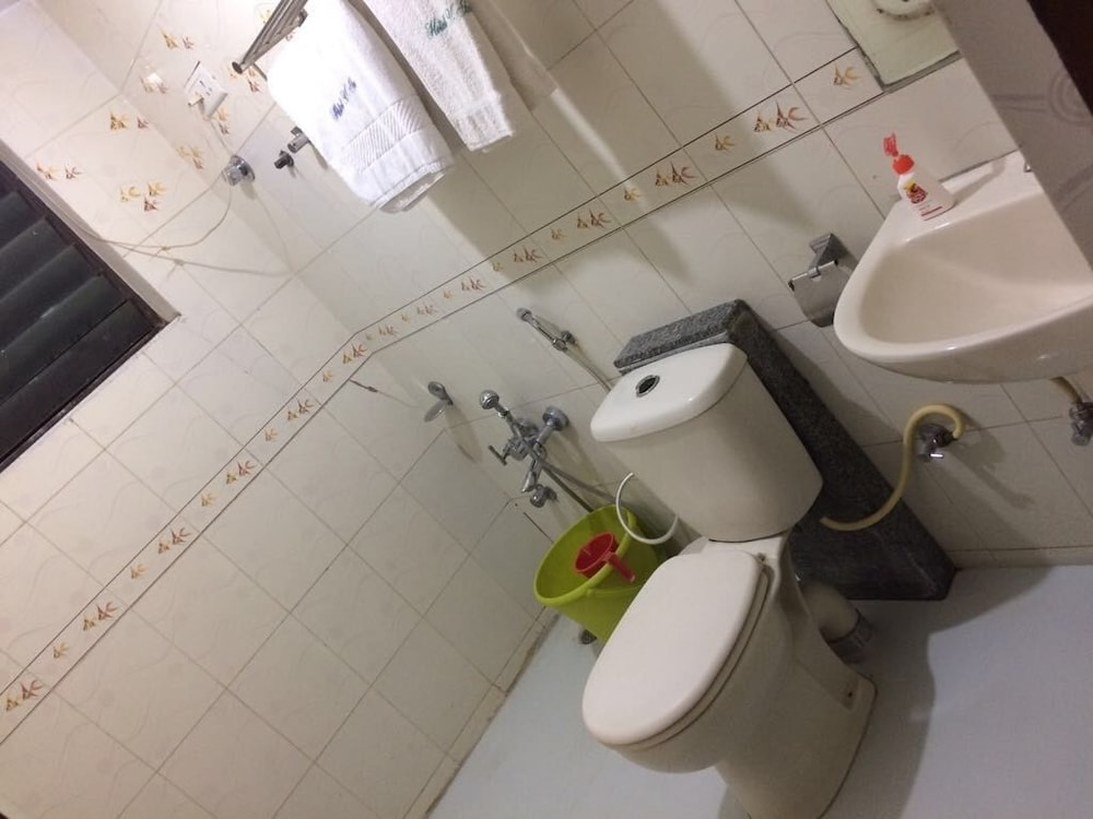 Standard Room (Non A/c) photo 2