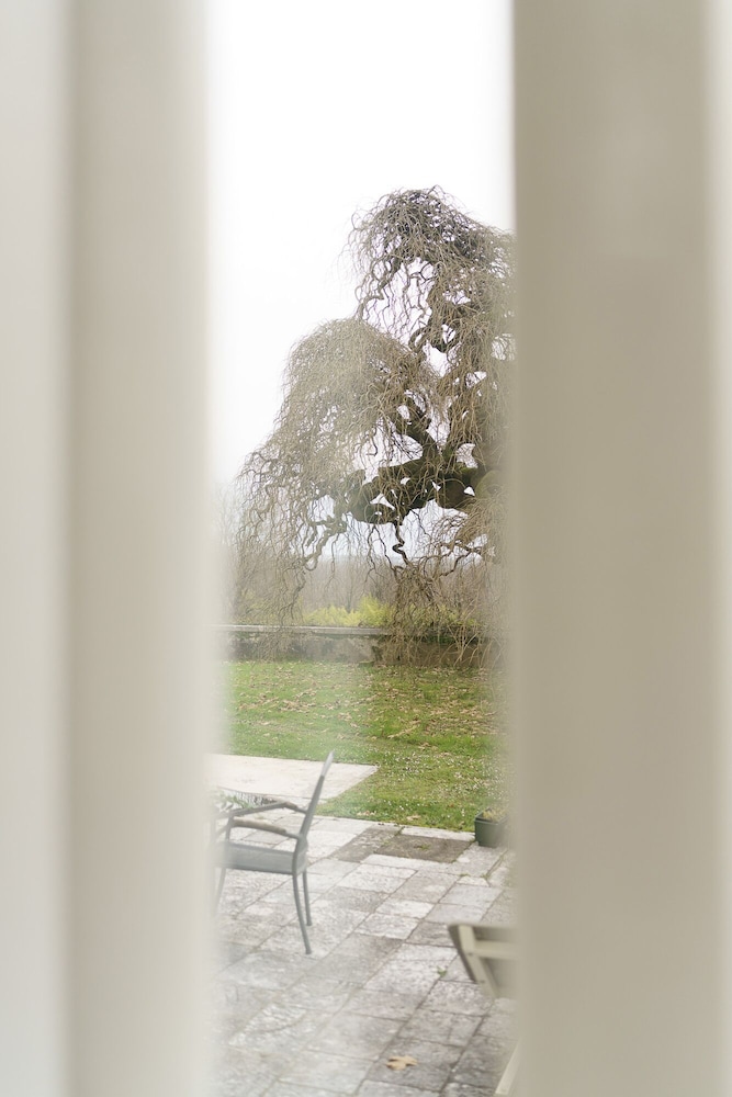 Royal Studio Suite, Garden View photo 2