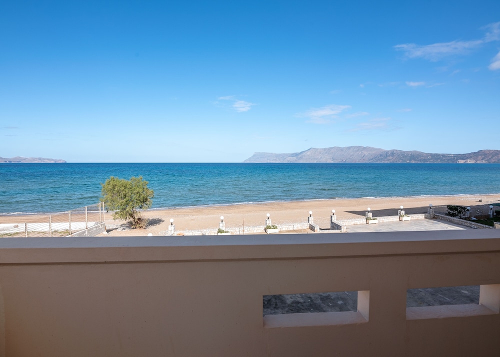 Panoramic Double or Twin Room photo 3