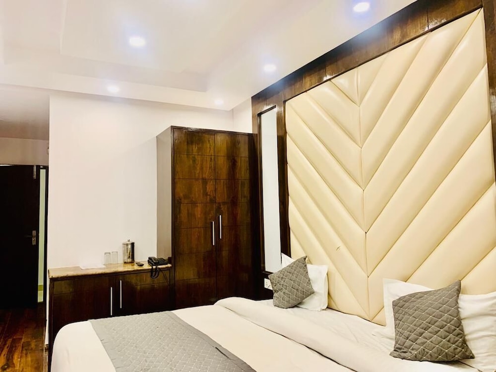 Deluxe Double Room, Valley View