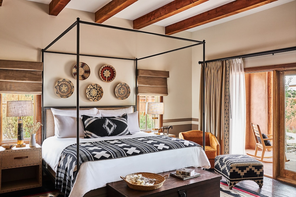 Suite, 3 Bedrooms (Casita) - Photo 4
