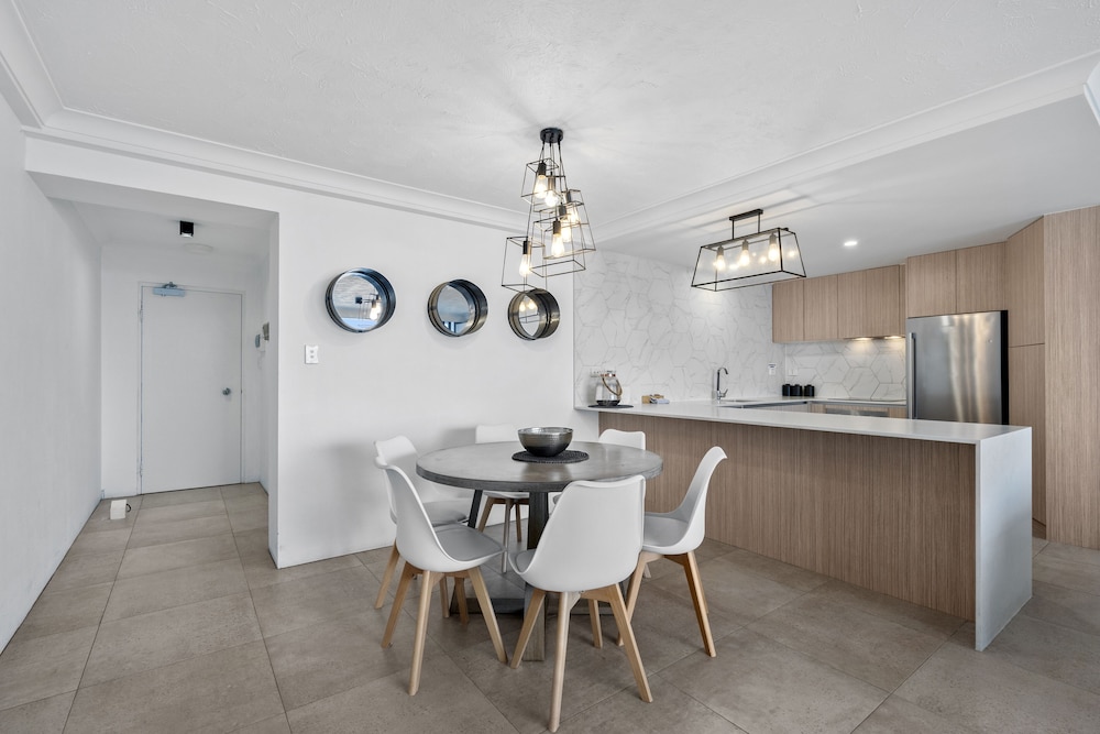 Luxury Apartment photo 3