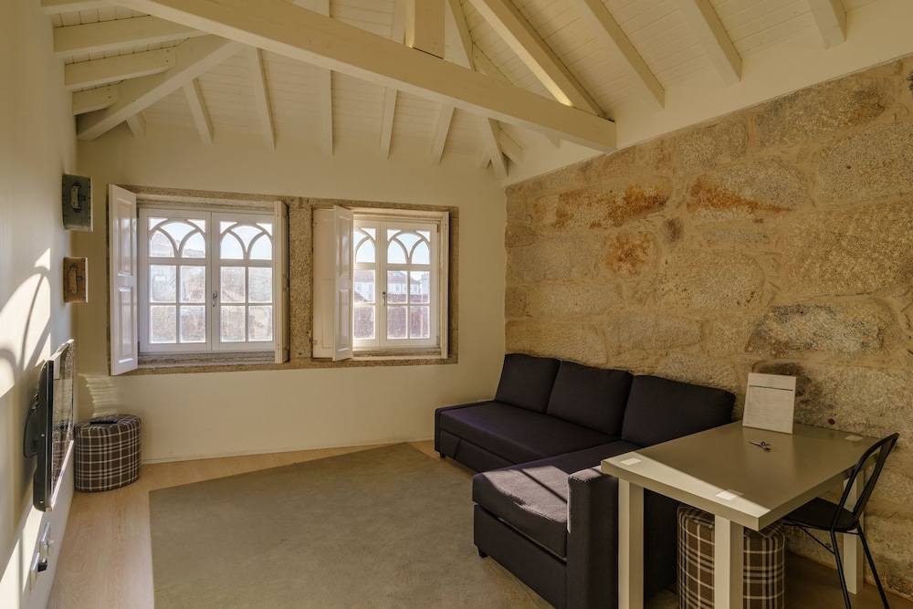 Superior Studio, 4RD Floor