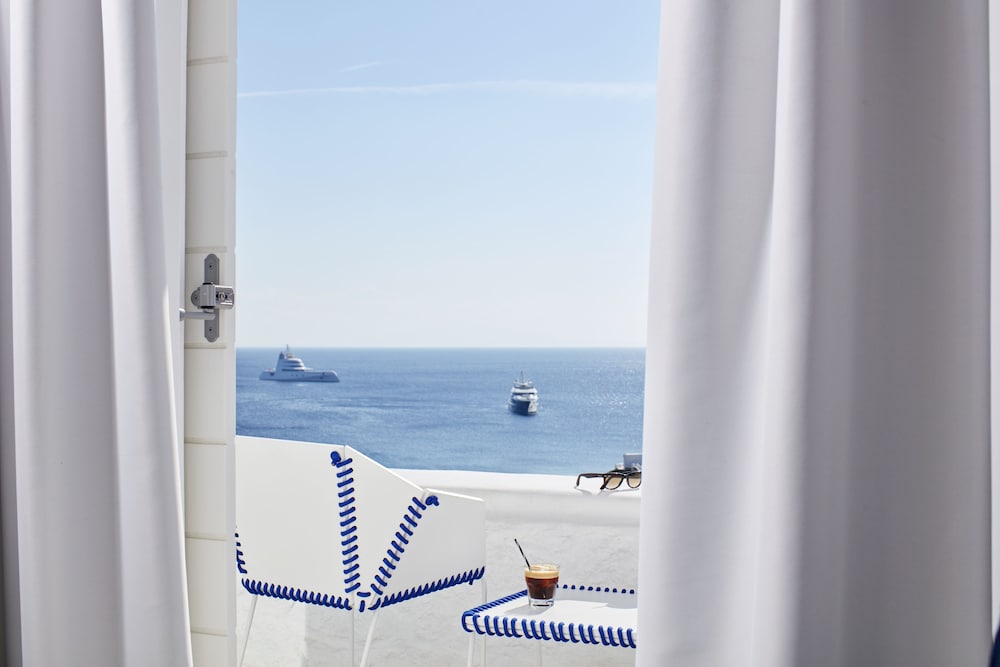 Room, Sea View (White Bliss) - Photo 3