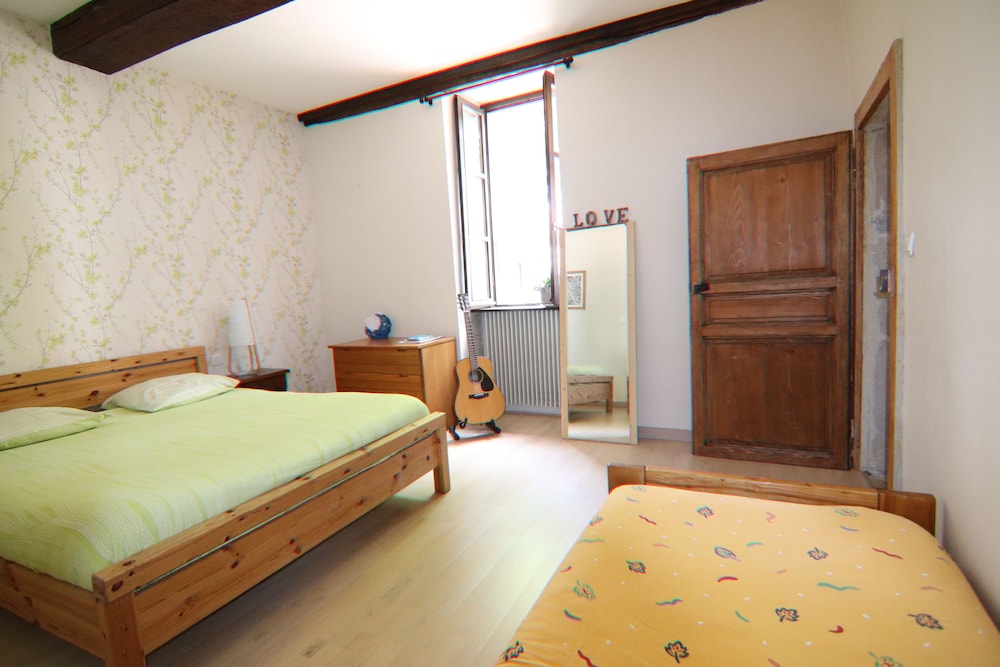 Standard Room, Multiple Beds, Non Smoking photo 1