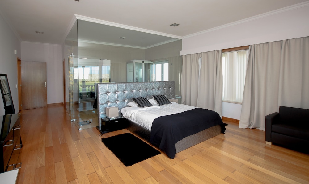 Family Villa, 6 Bedrooms, Private Pool photo 3