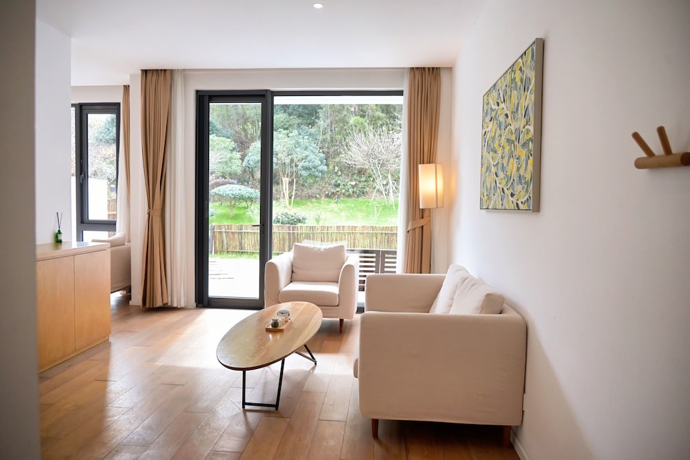Superior Twin Room, Courtyard View photo 3