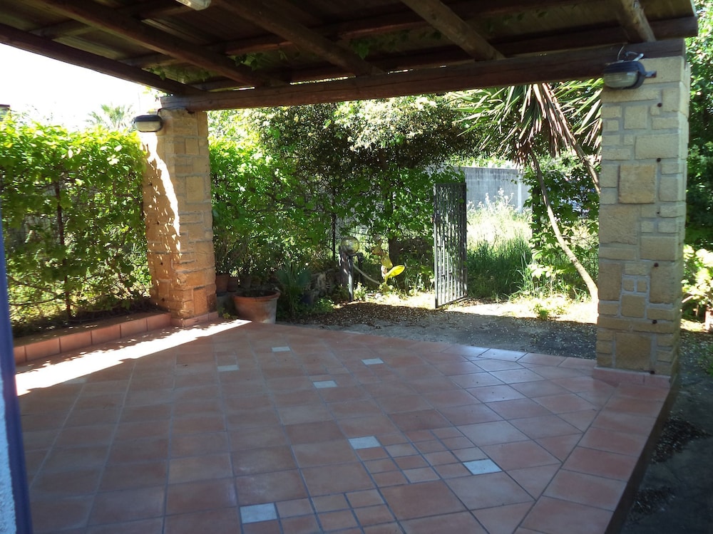 Villa, 2 Bedrooms photo 2