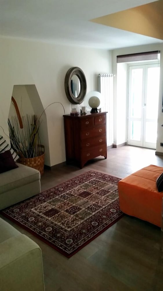 Penthouse, 2 Bedrooms, Terrace, Lake View - Photo 18
