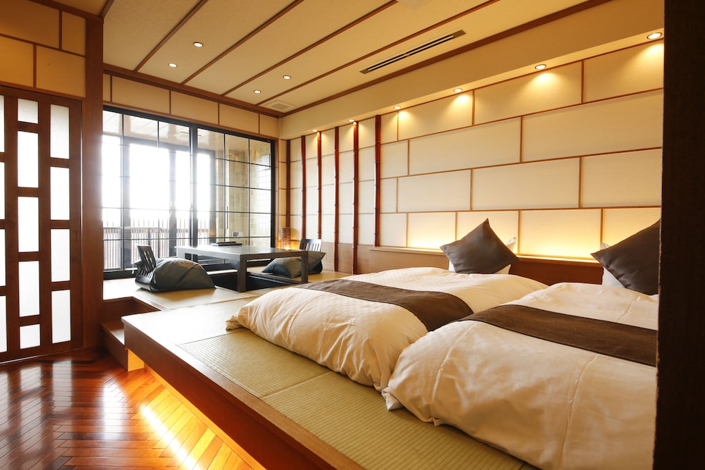 Japanese Style Room, Two Beds, with Open Air Bath photo 1