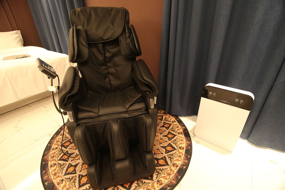 C Premium Room - Photo 7