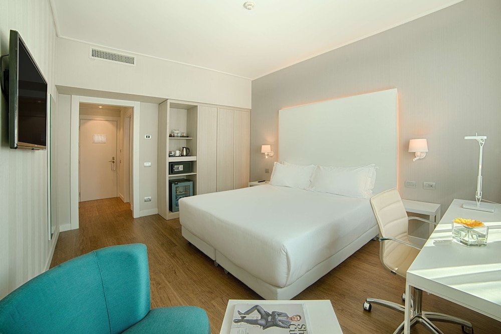 Standard Room - Photo 1