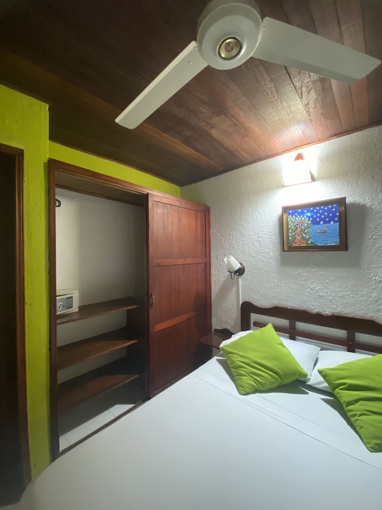 Standard Double Room Single Use photo 3