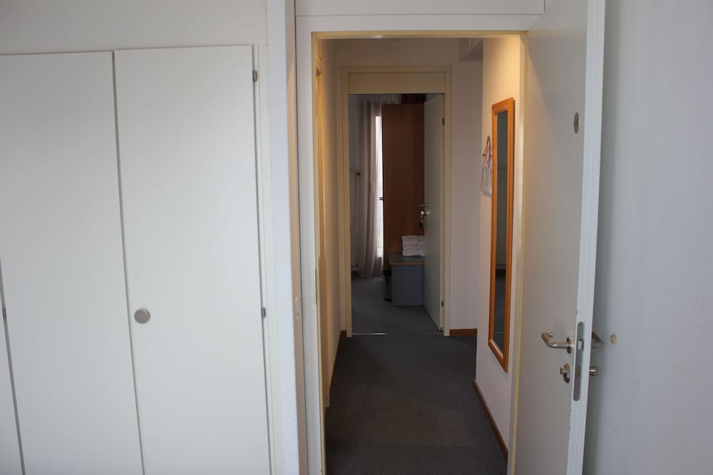 Family Room, 1 Bedroom