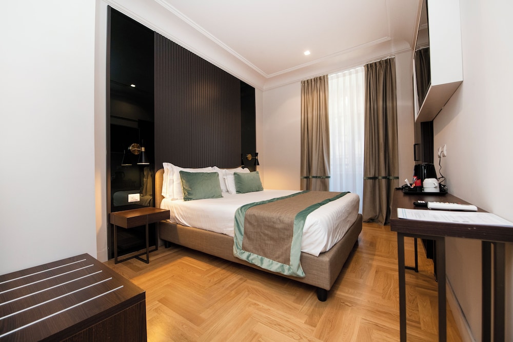 Superior Room, Annex Building (Via Agostino Depretis 70)