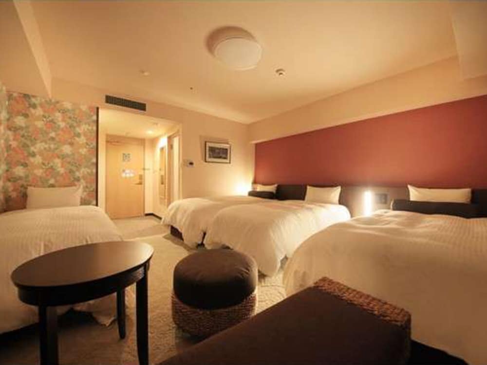 Twin Room, Smoking (For 4 people) photo 1