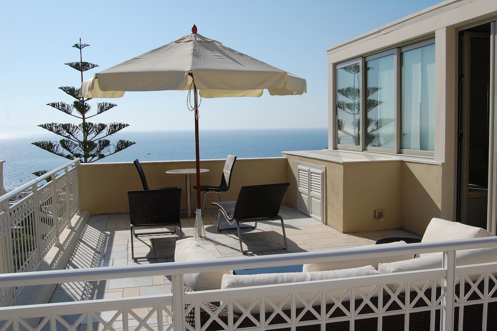 Royal Suite, Jetted Tub - Photo 13