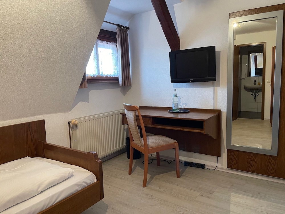Basic Single Room, Private Bathroom (Nebengebäude) photo 3