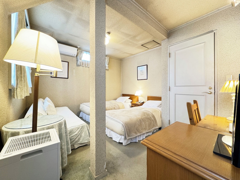 Standard Triple Room photo 3