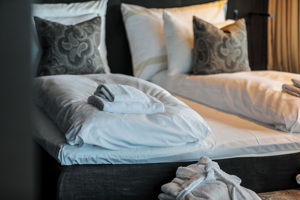 Suite, 1 Double Bed, Non Smoking - Photo 24