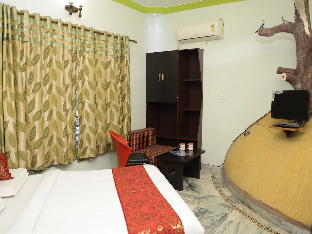 Suite, 1 King Bed