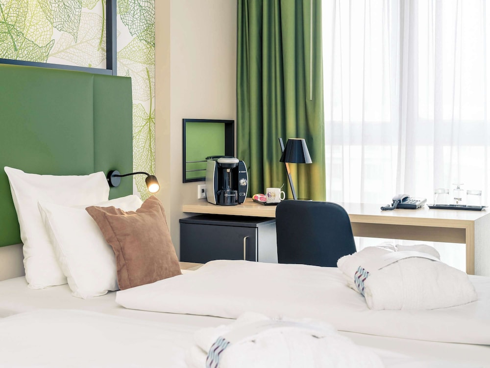 Privilege, Standard Room, 1 Queen Bed - Photo 7