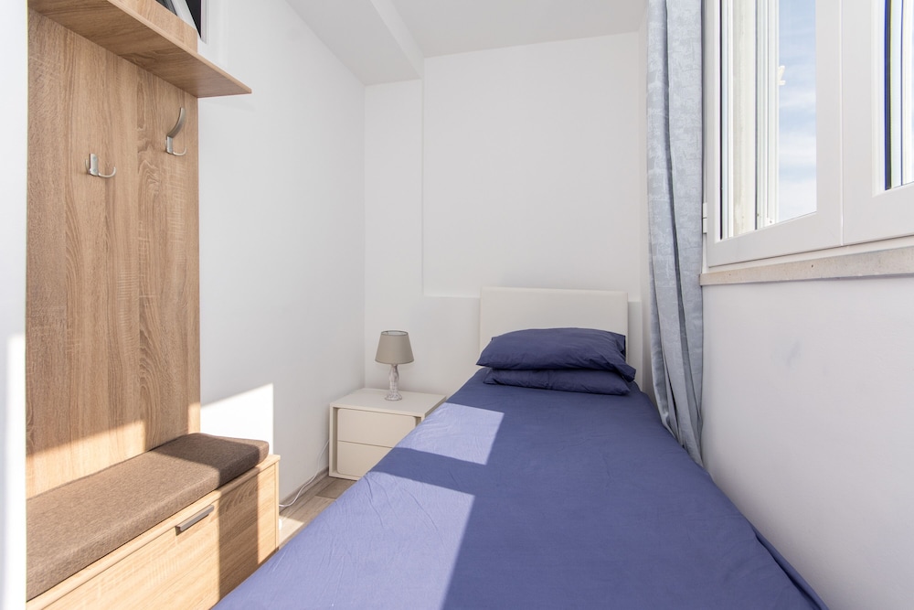 Studio (Studio Apartment With Balcony And Sea)
