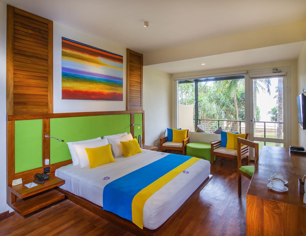 Room, Sea View