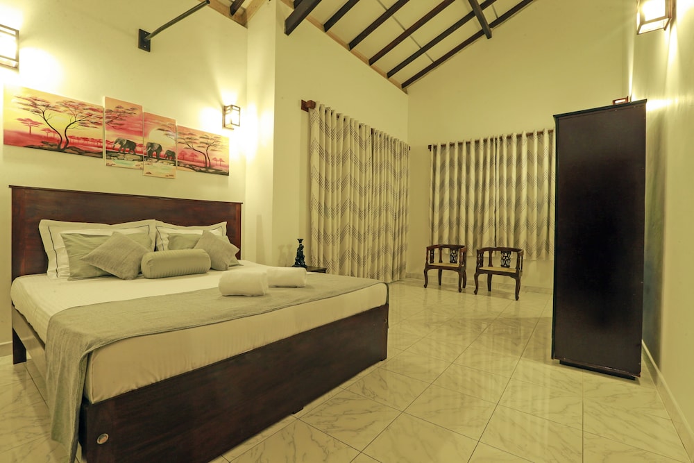 Luxury Villa, 5 Bedrooms, Accessible, Private Pool photo 2