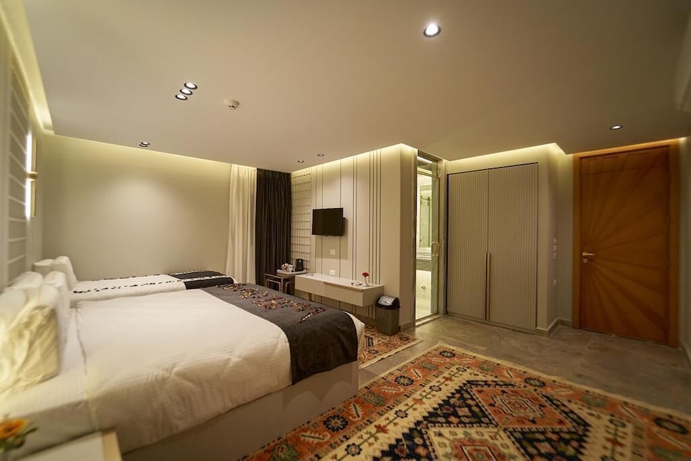 Standard Twin Room - Photo 5