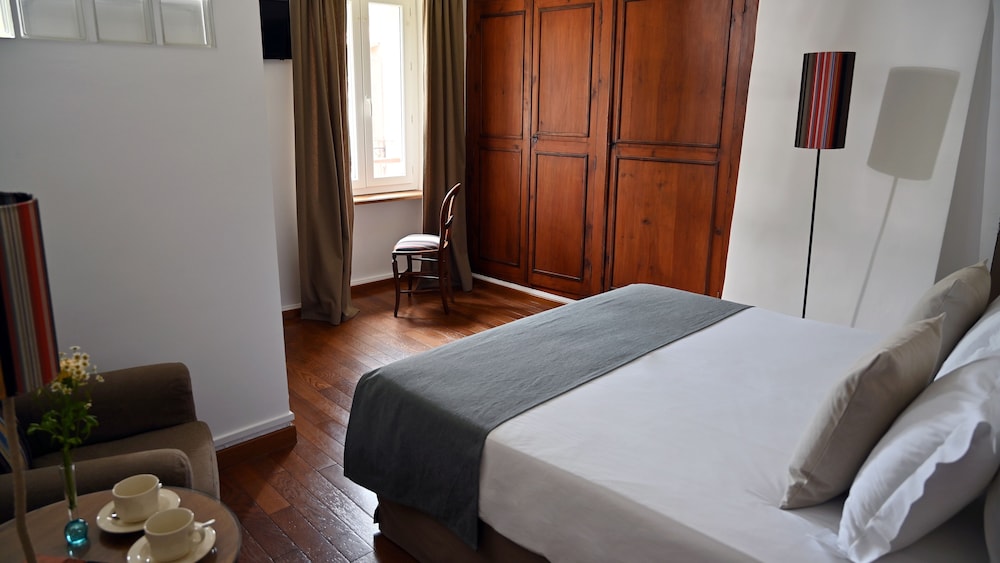 Comfort Double Room, 1 Queen Bed, City View photo 2
