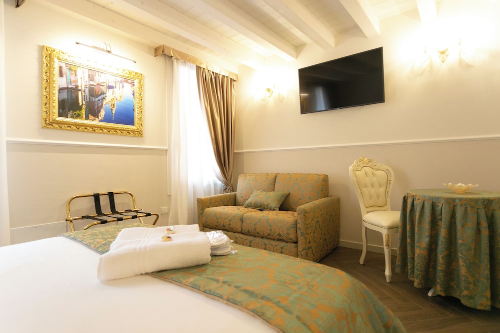 Comfort Room photo 3