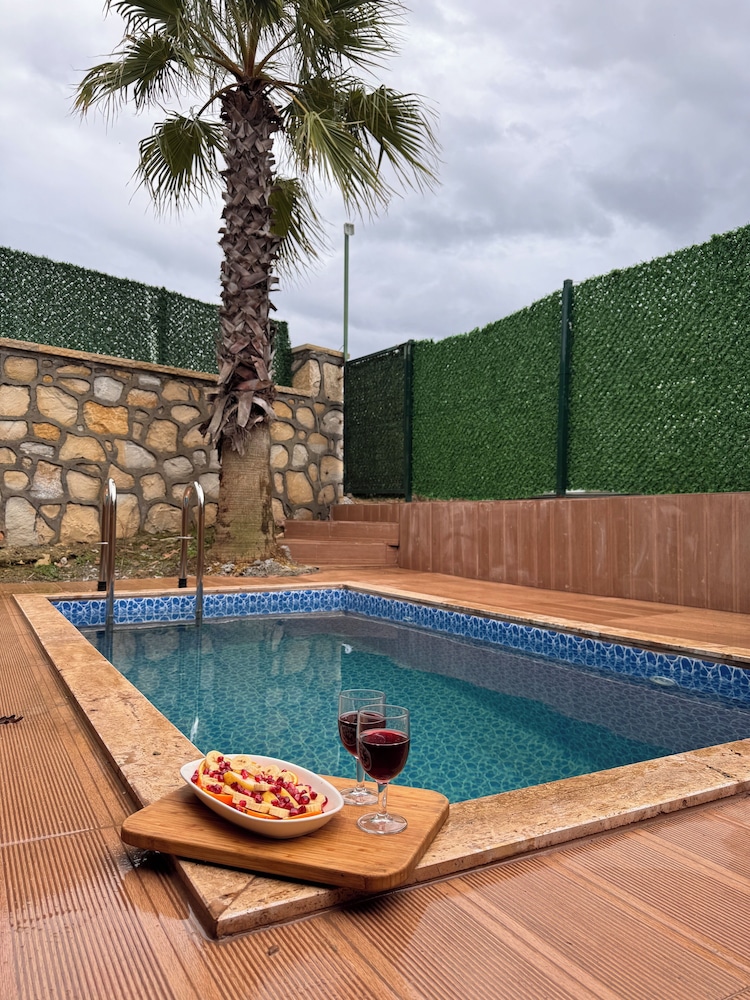 Design Room, Private Pool photo 1