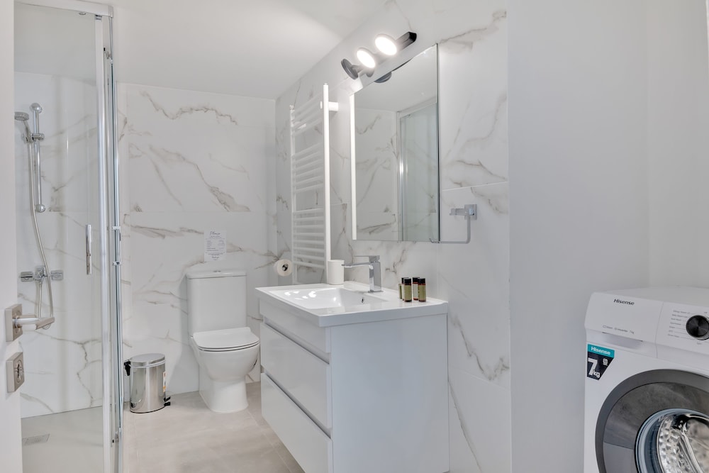 Luxury Apartment photo 2
