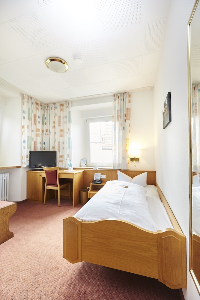 Single Room (Dorfschule)