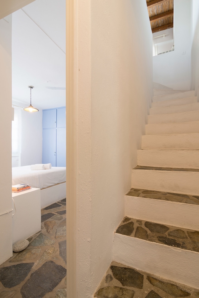 House, 2 Bedrooms (Livadakia 7) photo 2