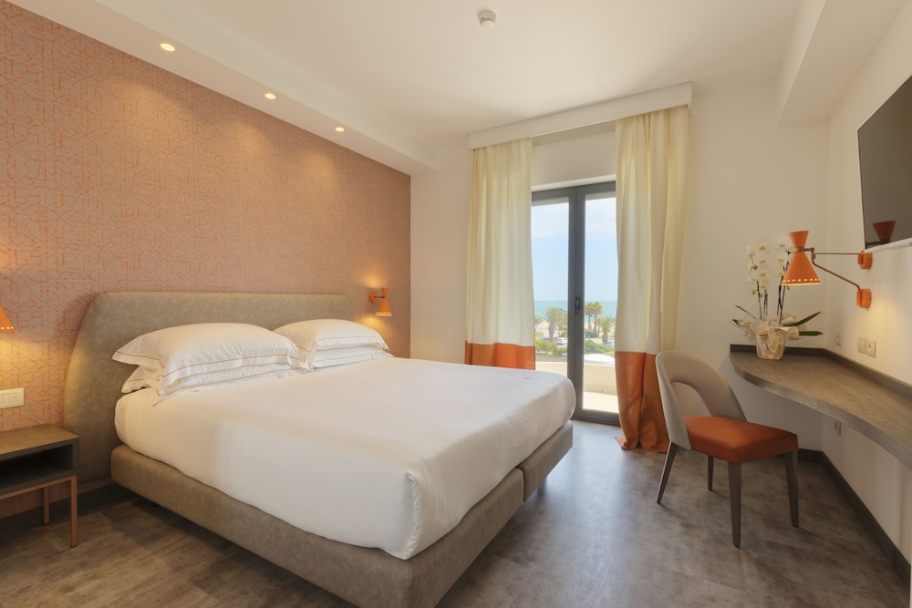 Panoramic Double or Twin Room, Non Smoking, Sea View