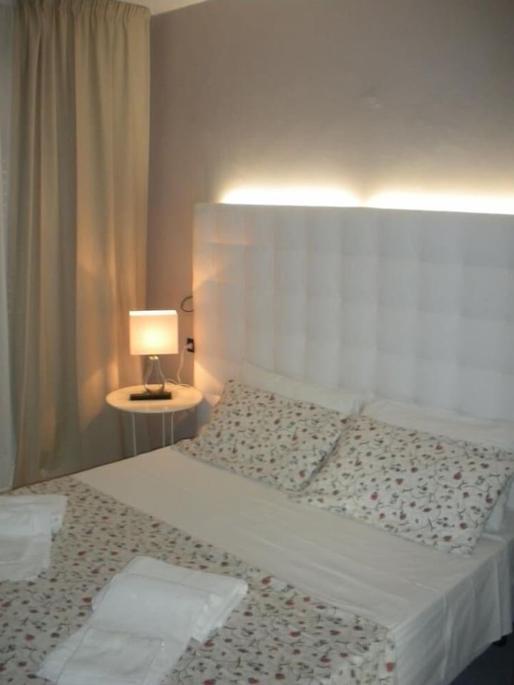 Superior Double or Twin Room photo 1