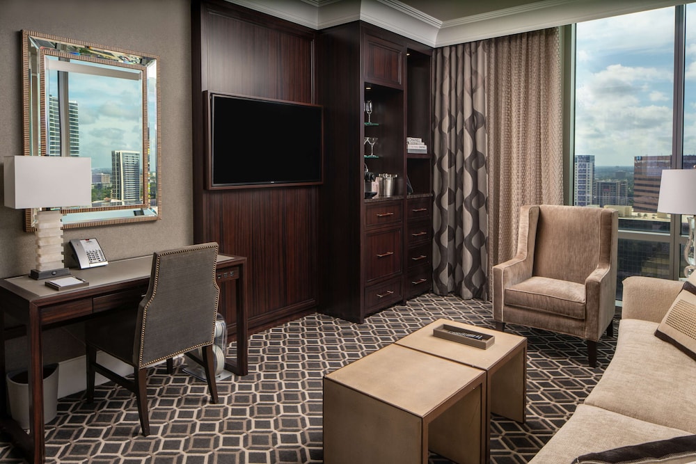 Concierge Executive Suite photo 3