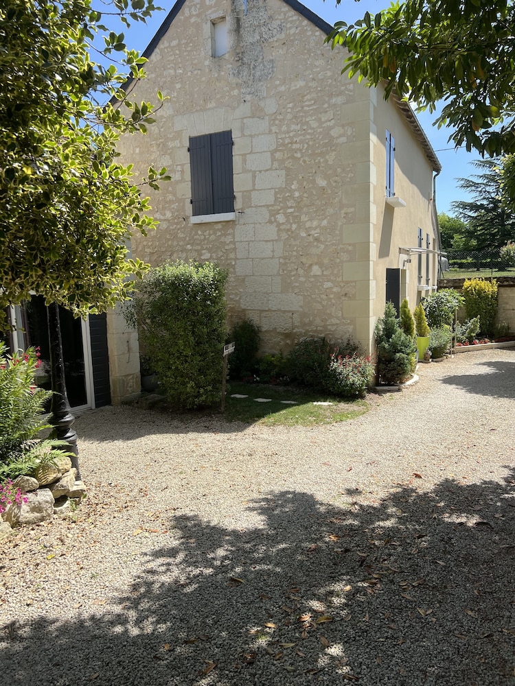 Classic Double Room (Moellon) photo 3