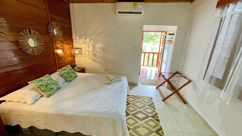 Traditional Double Room, 1 Queen Bed, Balcony, Mountain View photo 3